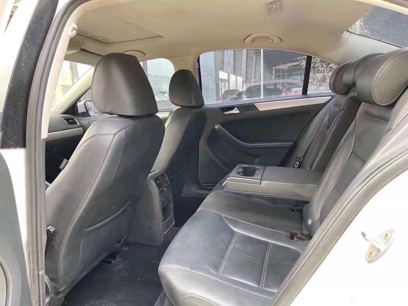 济宁13年大众速腾4