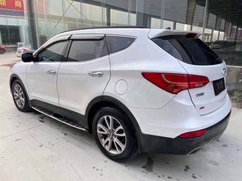 济宁13年现代新胜达7