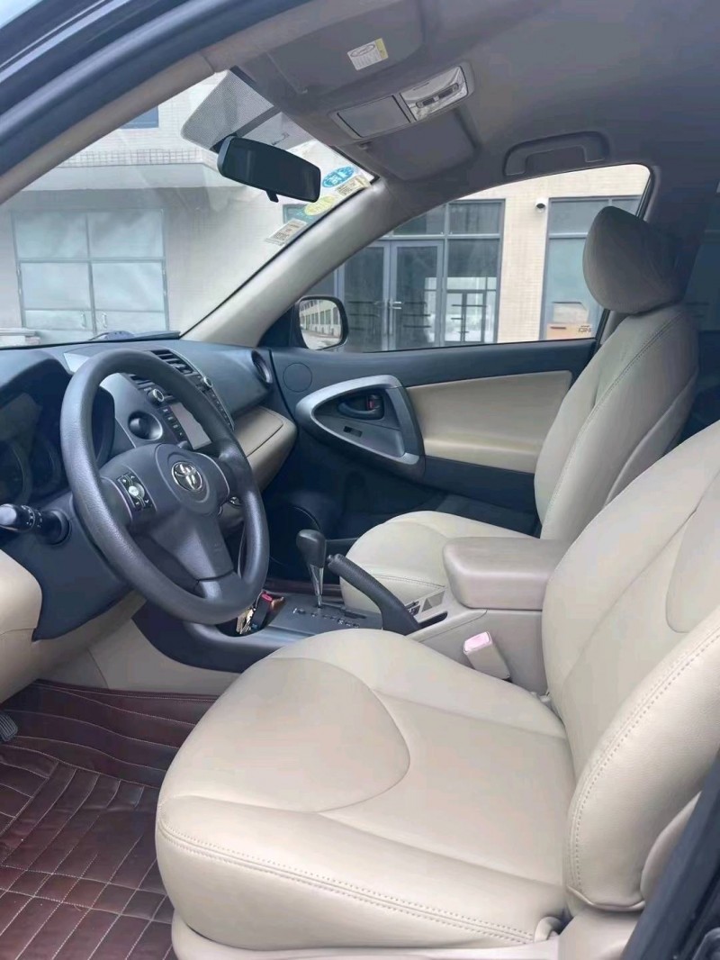 江门12年丰田RAV4荣放4