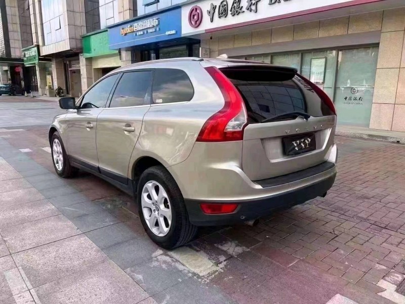 衡陽12年沃爾沃XC604