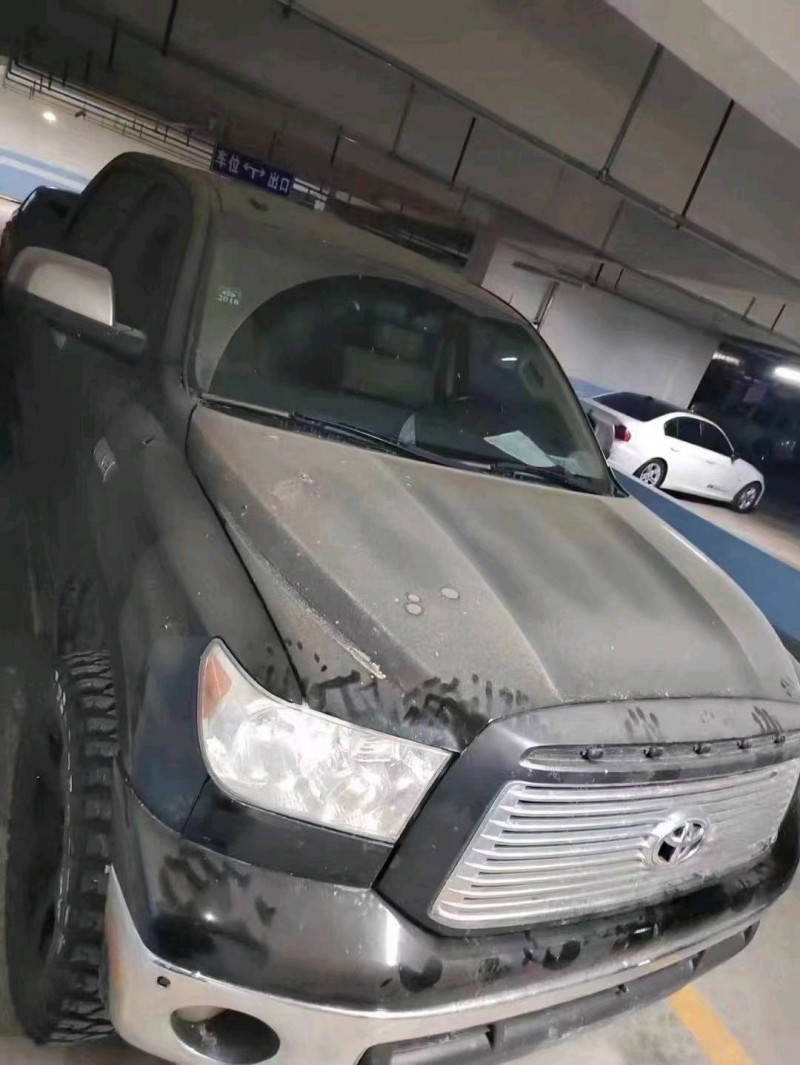 邯郸11年丰田坦途2