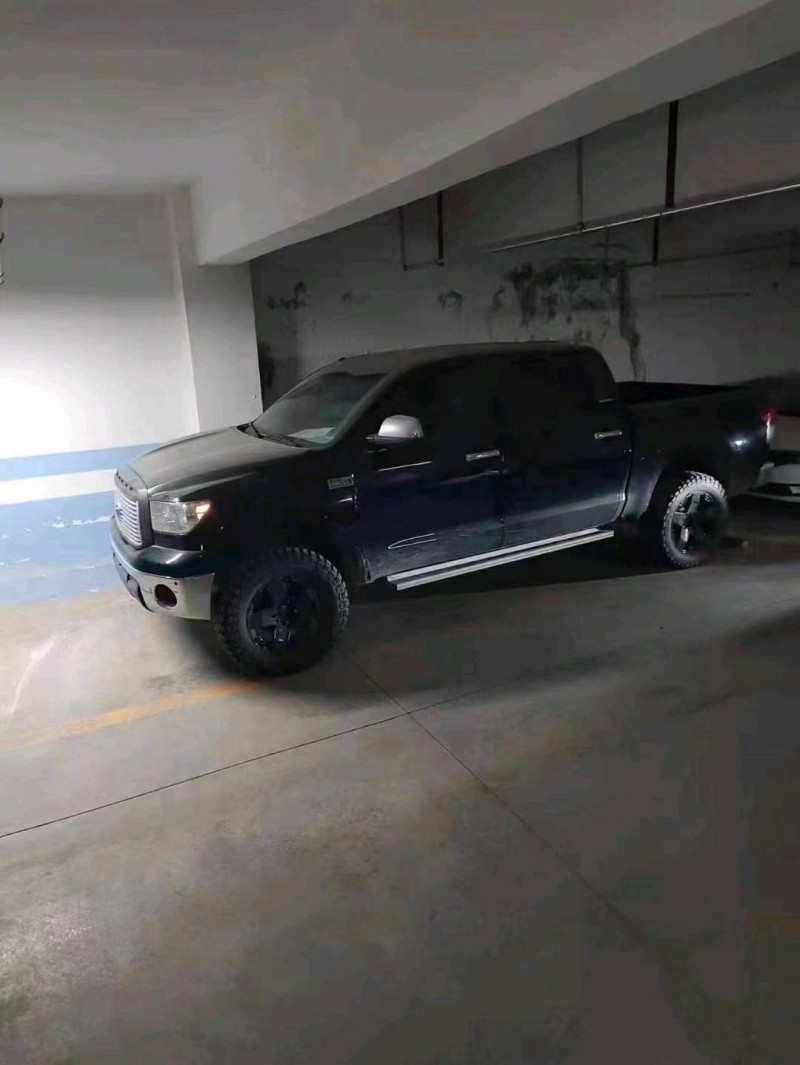 邯郸11年丰田坦途6