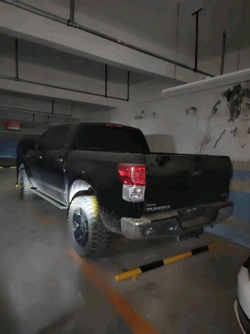 邯郸11年丰田坦途8