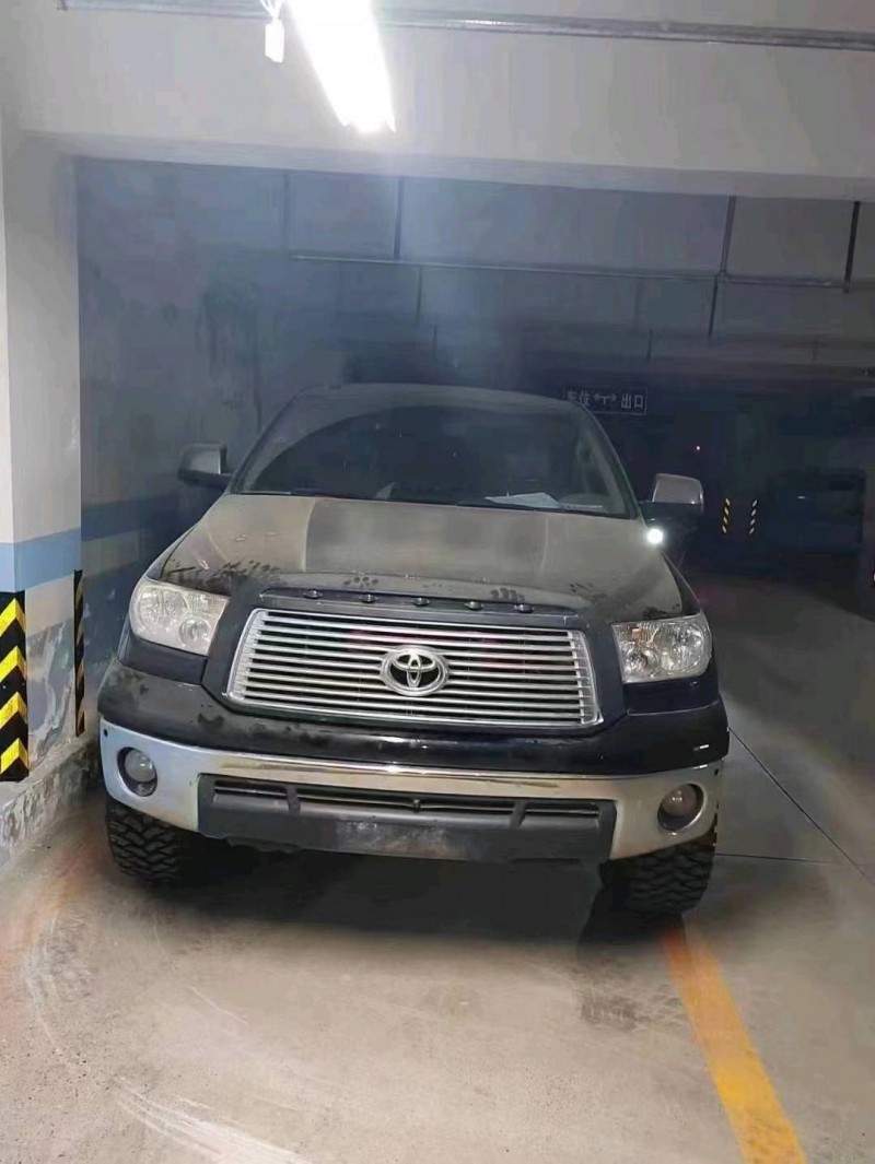 邯郸11年丰田坦途7