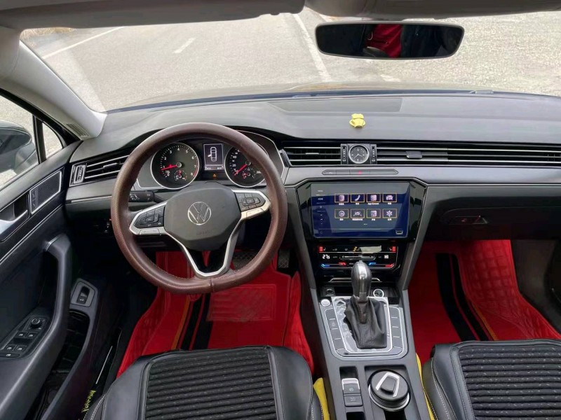 邯郸21年大众迈腾5