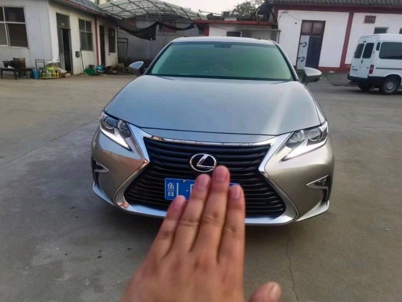 济南18年雷克萨斯ES1