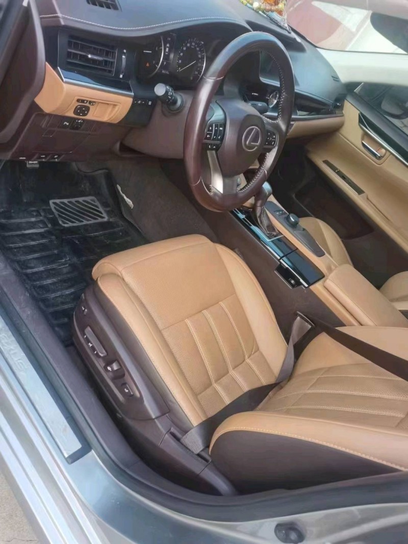 济南18年雷克萨斯ES5