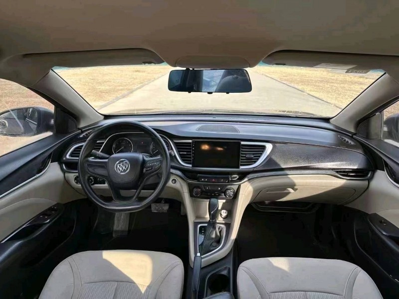 北京19年别克英朗3