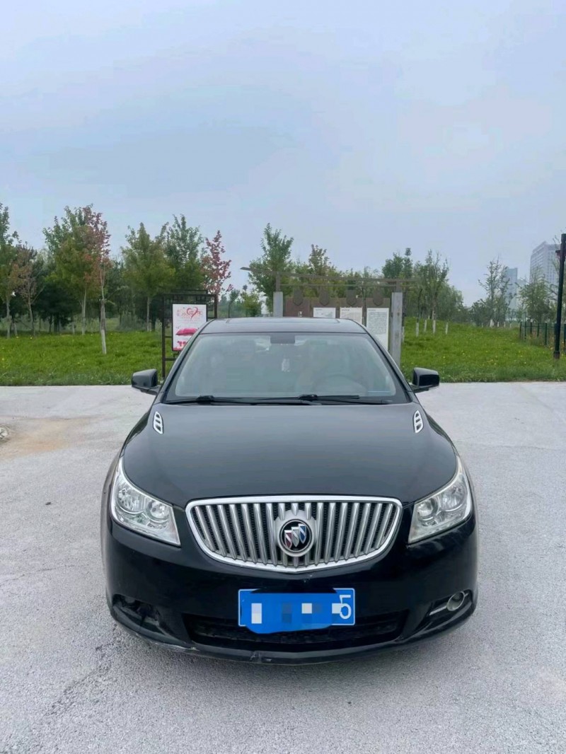 枣庄13年别克君越1