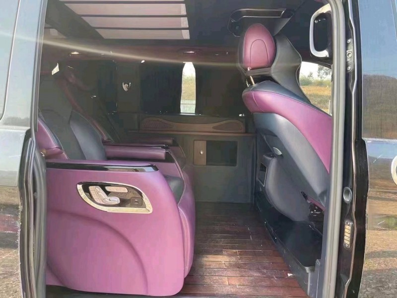 重庆19年奔驰威霆4