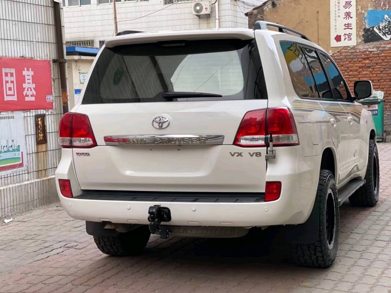 潍坊11年丰田兰德酷路泽5