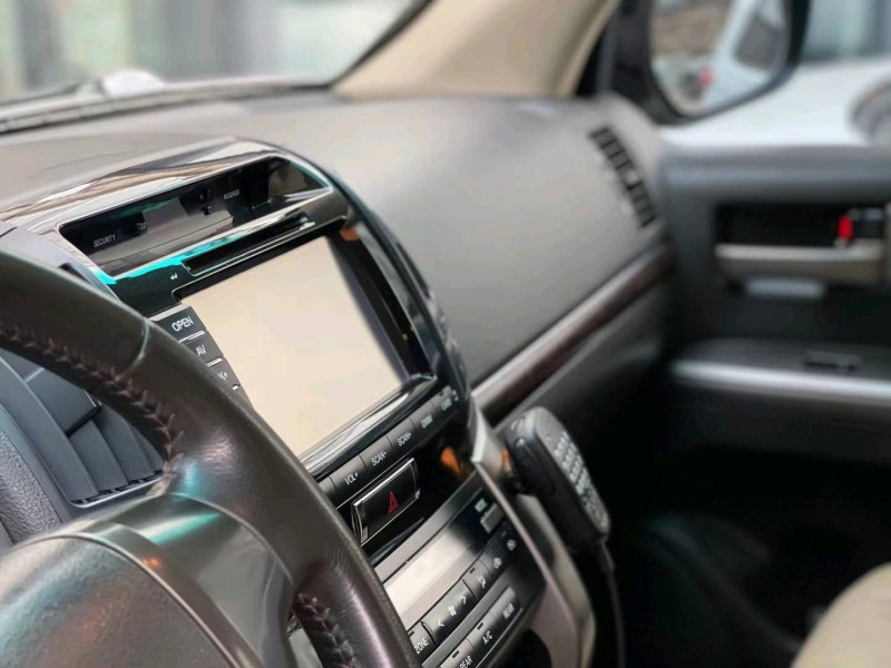 潍坊11年丰田兰德酷路泽8