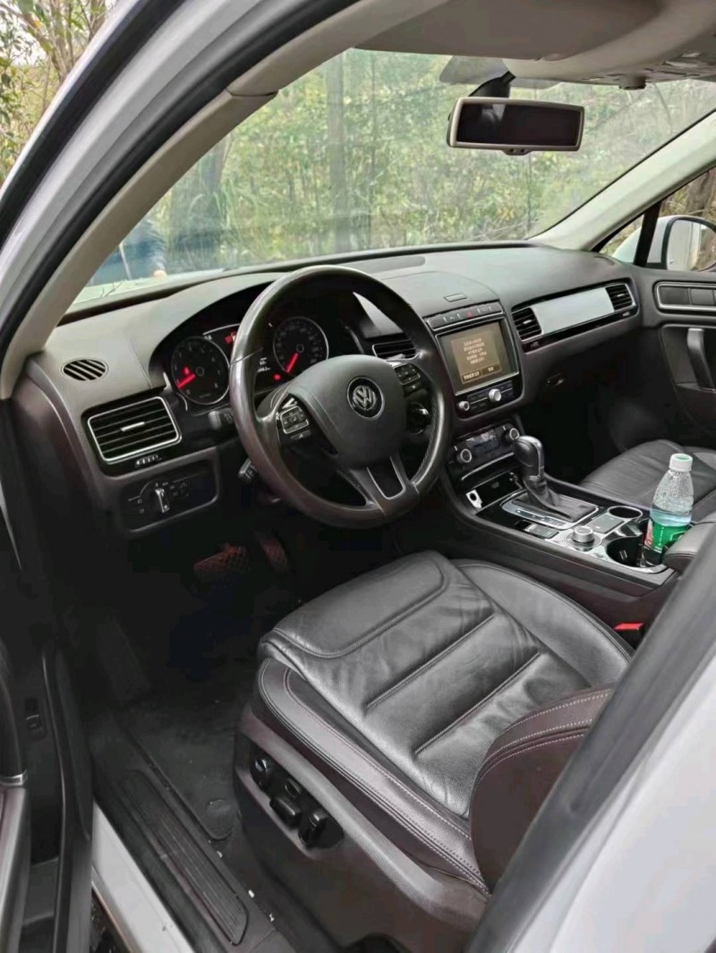 邯郸17年大众途锐3