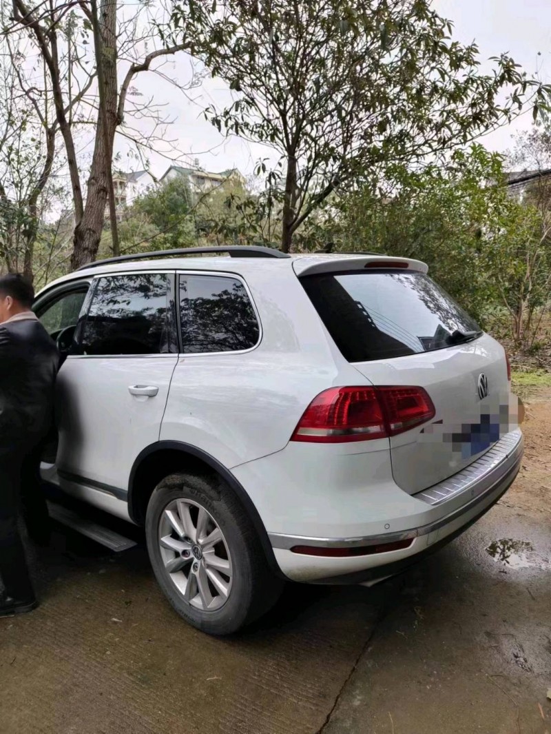 邯郸17年大众途锐4