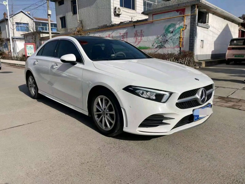 东营20年奔驰A3