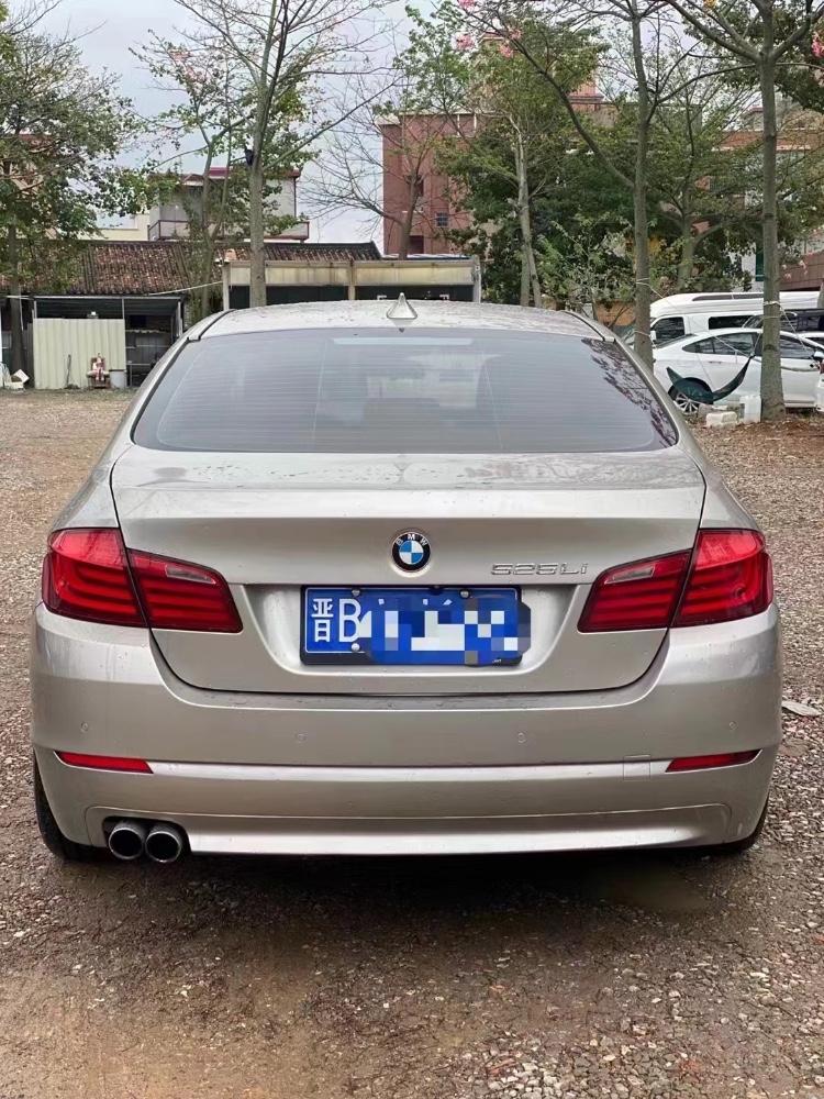 深圳11年寶馬5系5