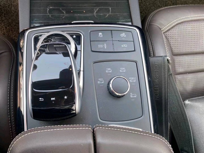 东营17年奔驰AMG5