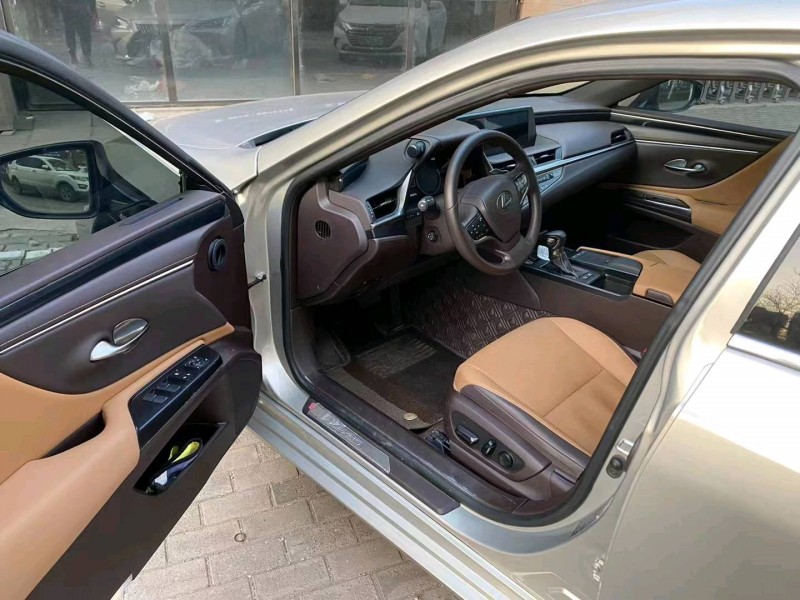 邯郸19年雷克萨斯ES2