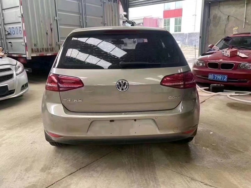 济宁15年大众高尔夫5