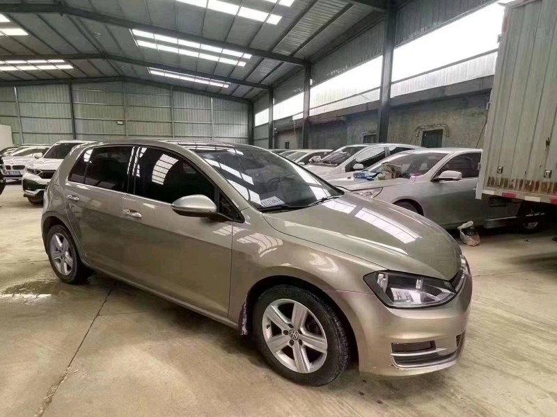 济宁15年大众高尔夫1