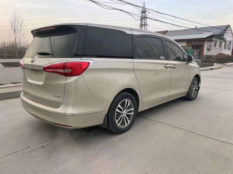 烟台19年别克GL82