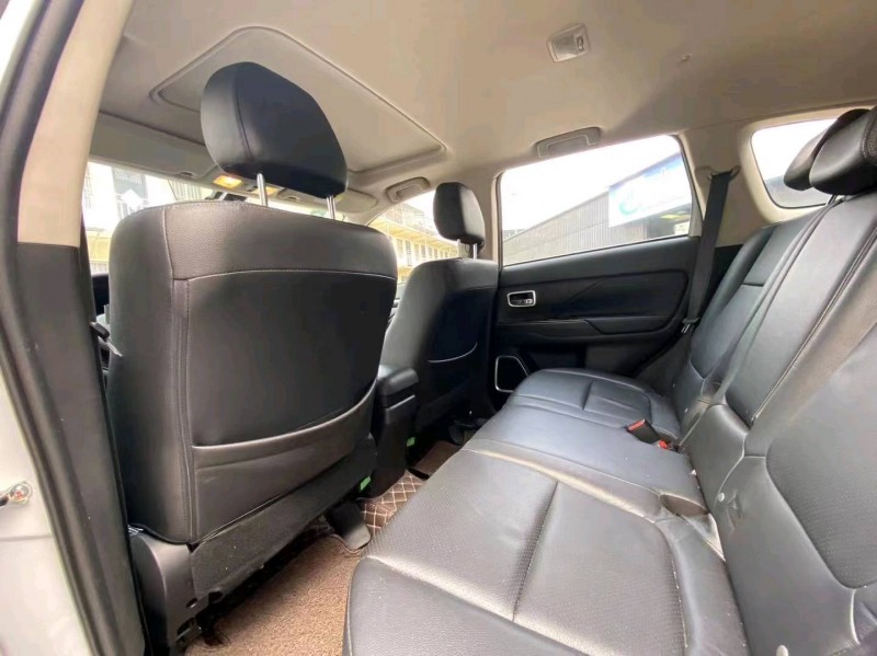 济宁18年三菱欧蓝德4