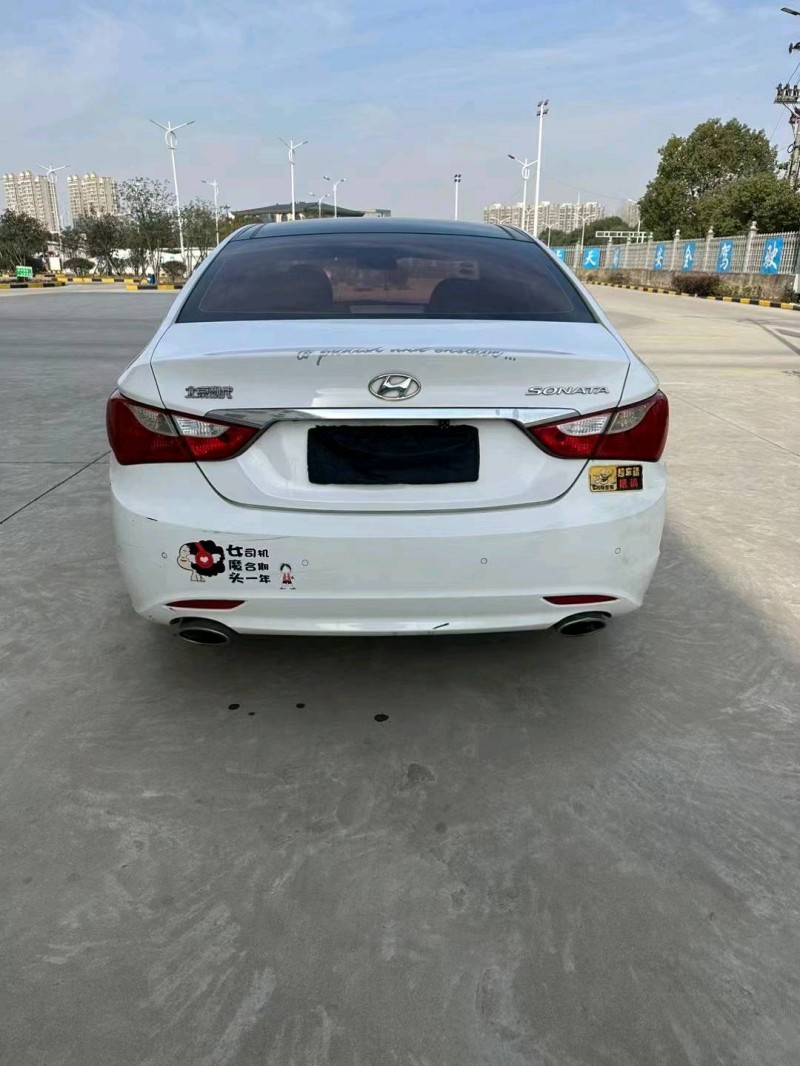 邯郸14年现代索纳塔八2