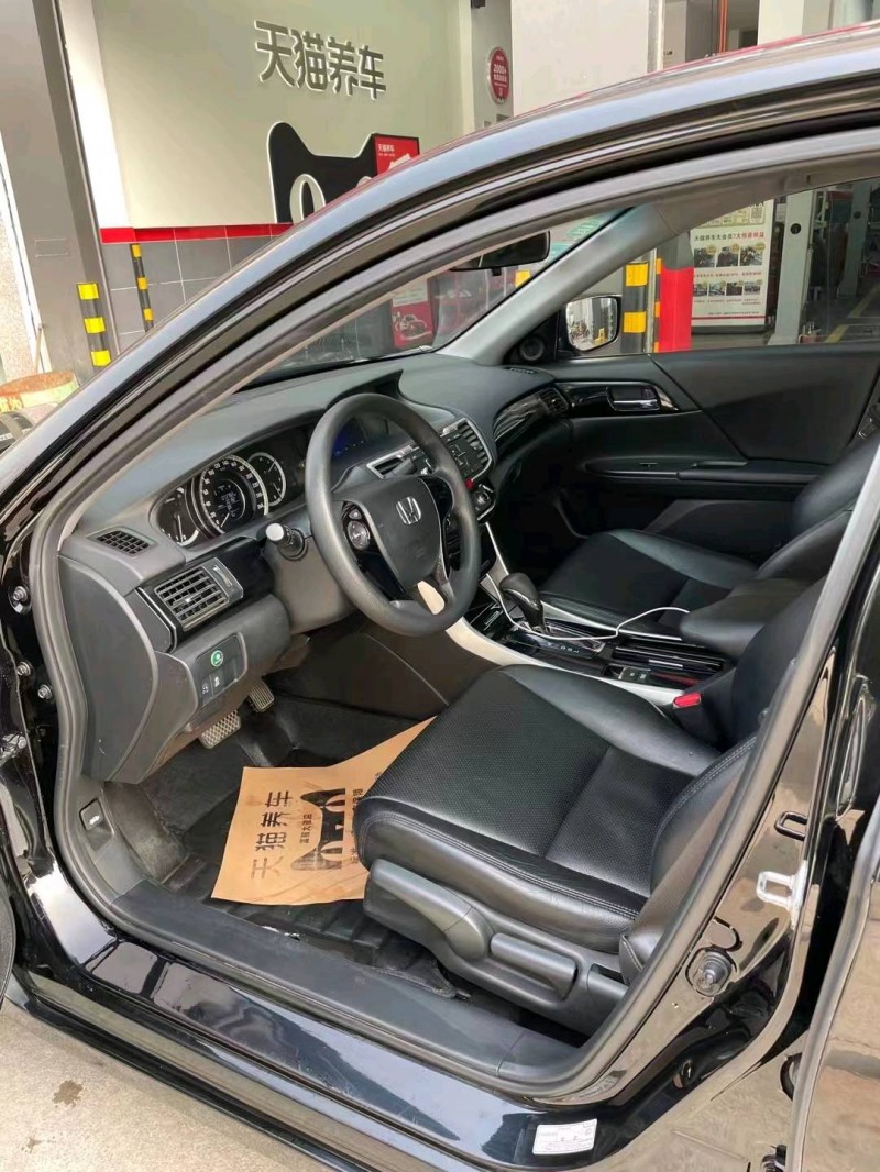 邯郸16年本田雅阁8