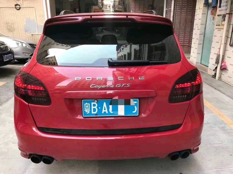 广州14年保时捷卡宴1