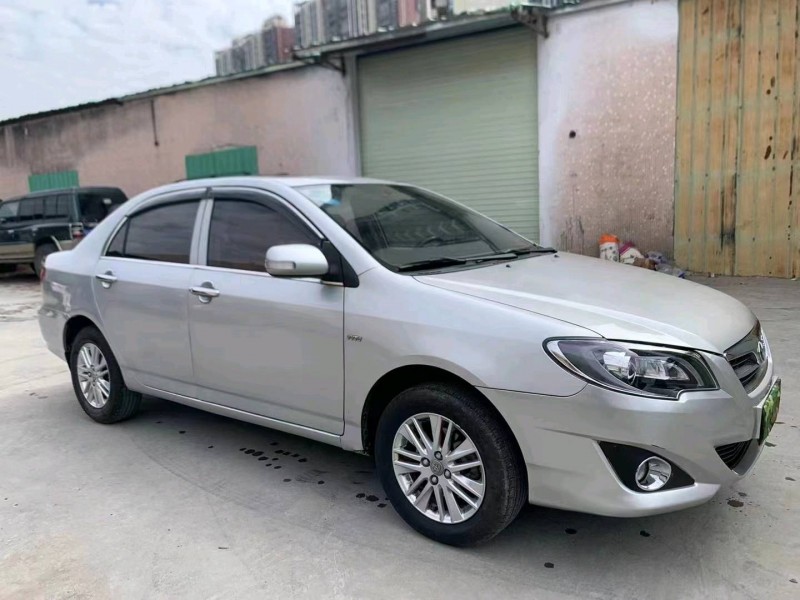 北京13年丰田花冠3