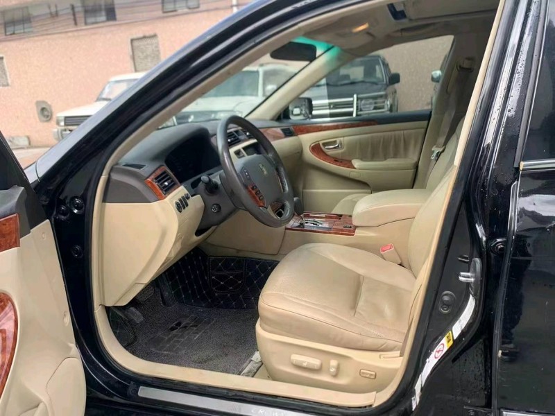 北京08年丰田皇冠4