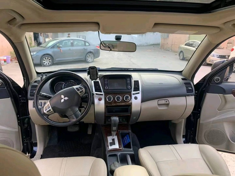 北京14年三菱帕杰罗·劲畅5