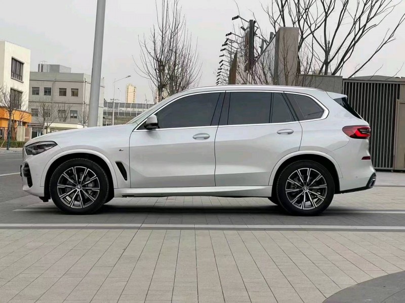 徐州22年宝马X58