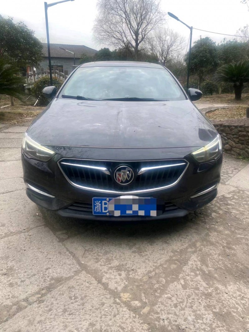 嘉兴18年别克君威9