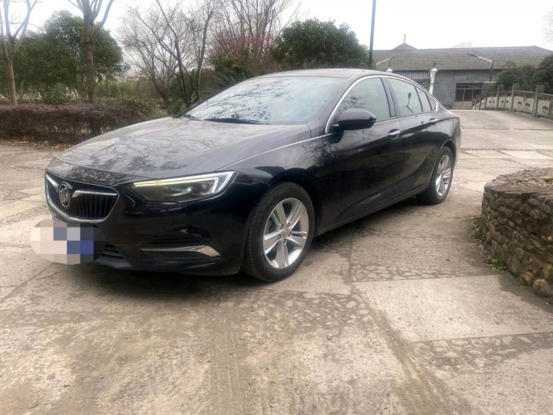 嘉兴18年别克君威7