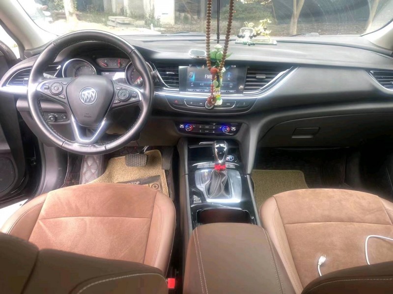 嘉兴18年别克君威4