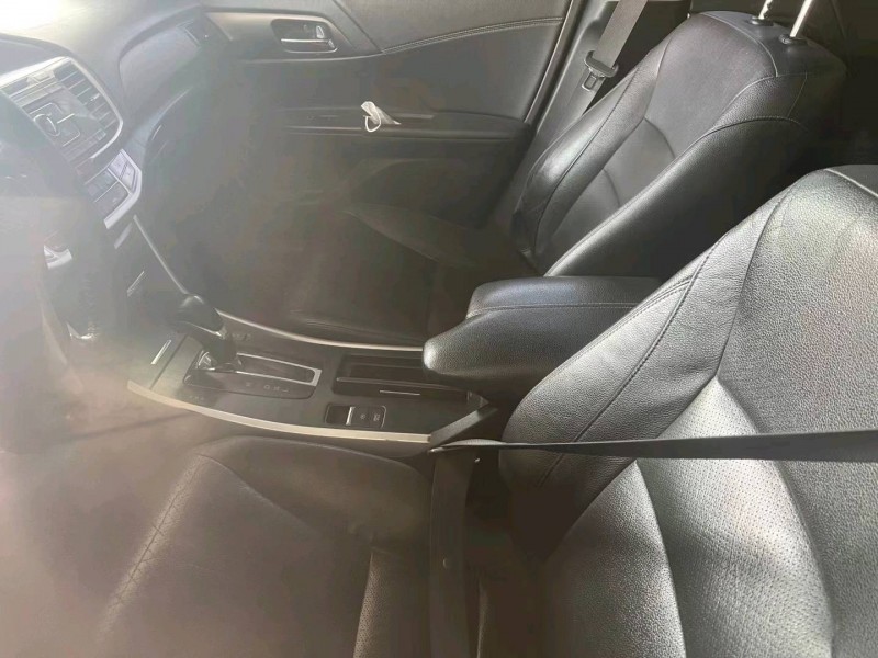 济南14年本田雅阁2