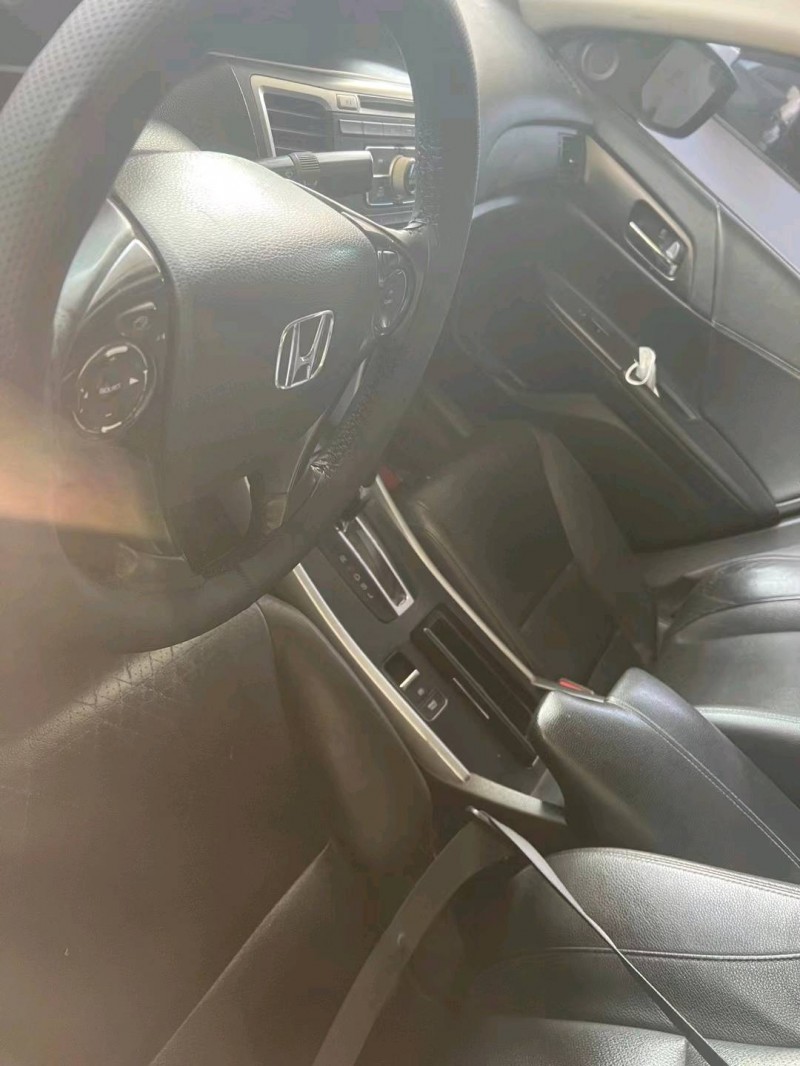 济南14年本田雅阁1