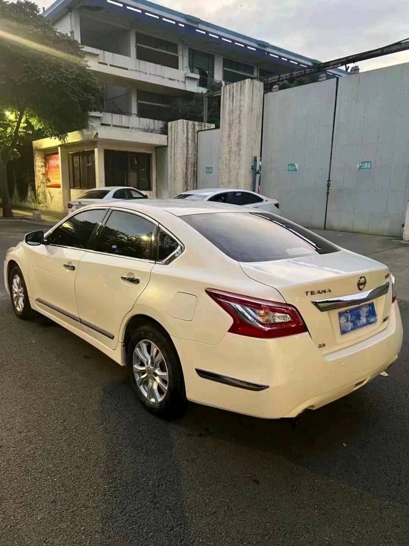 宜春14年日产天籁6