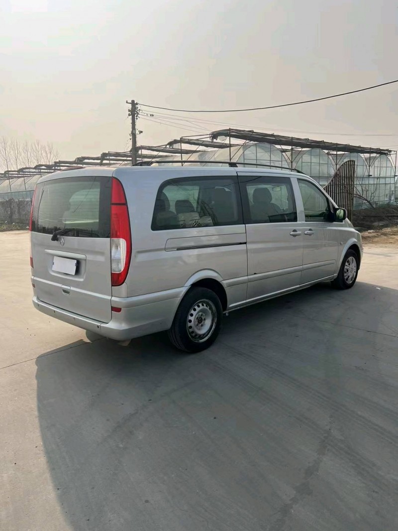 徐州12年奔驰威霆7