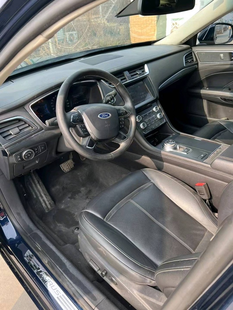 徐州16年福特金牛座6