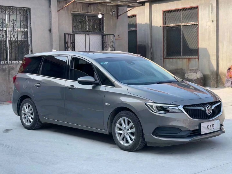 青岛18年别克GL67