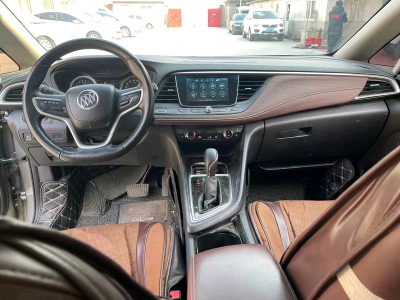 青岛18年别克GL65