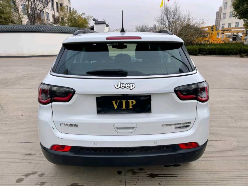 宿迁18年Jeep指南者9