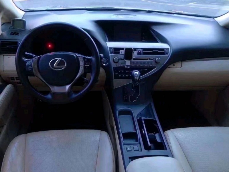 宜春13年雷克萨斯RX8