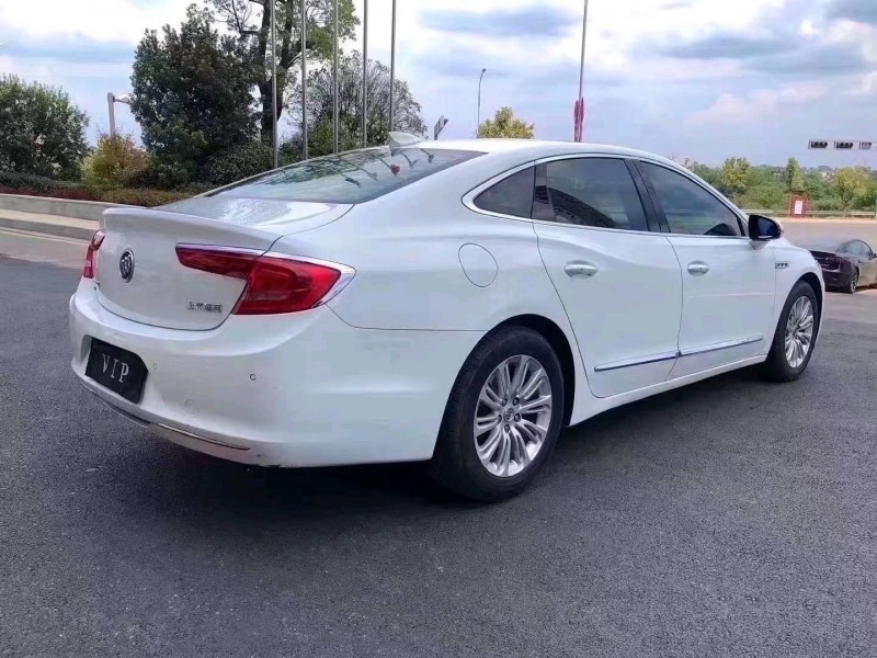 宜春16年别克君越6