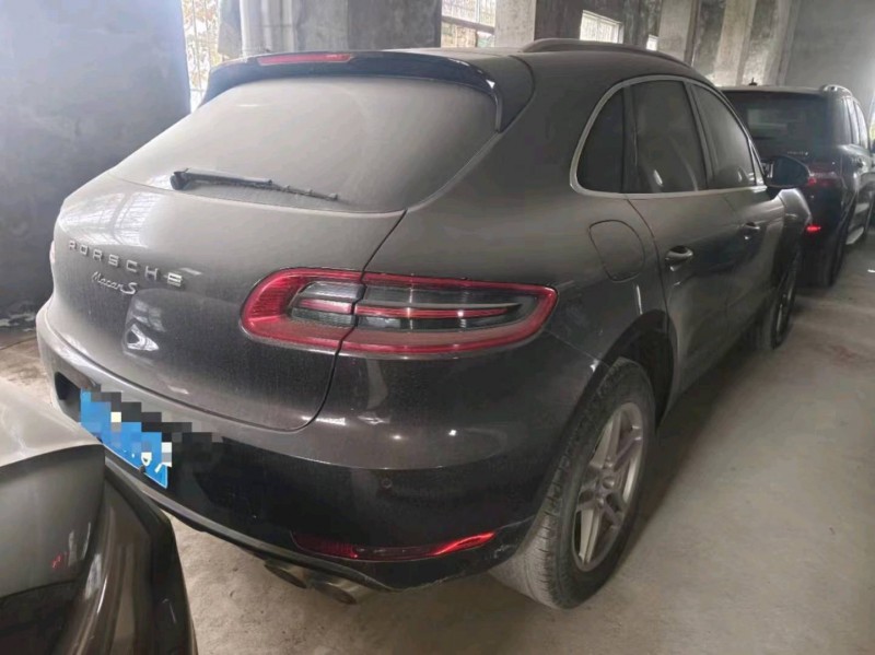 宜春17年保时捷Macan5