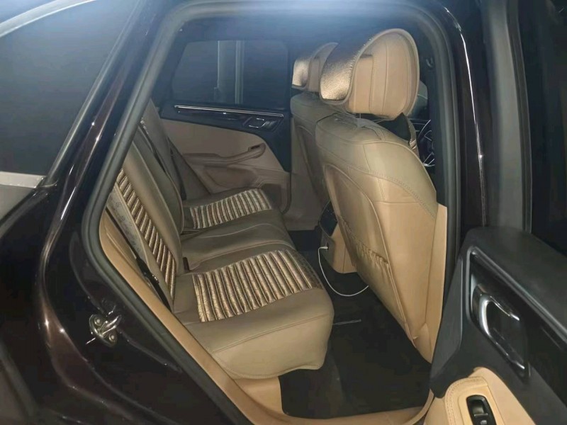 宜春17年保时捷Macan2