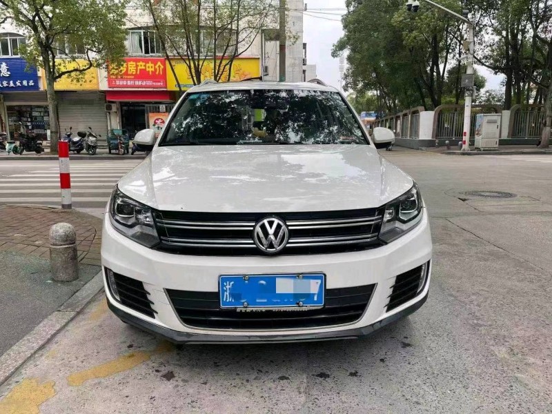 嘉兴15年大众途观1