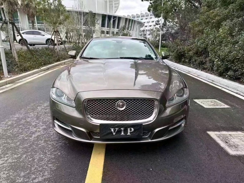 嘉兴16年捷豹XJL8